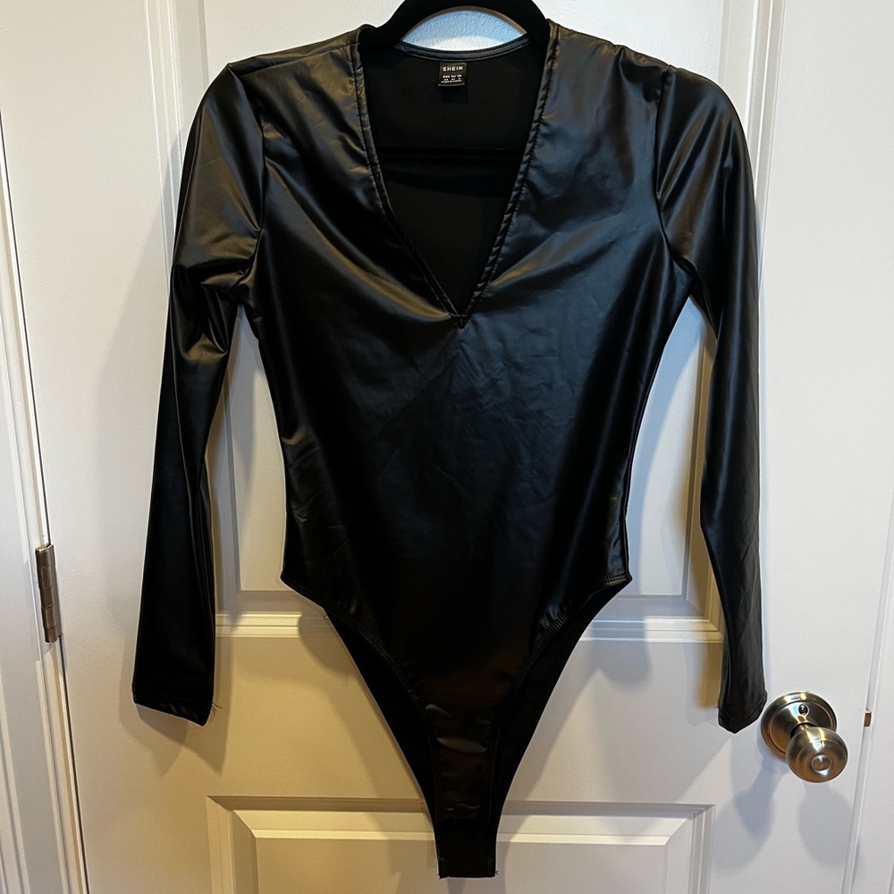 SHEIN Elegant leather Black Bodysuit